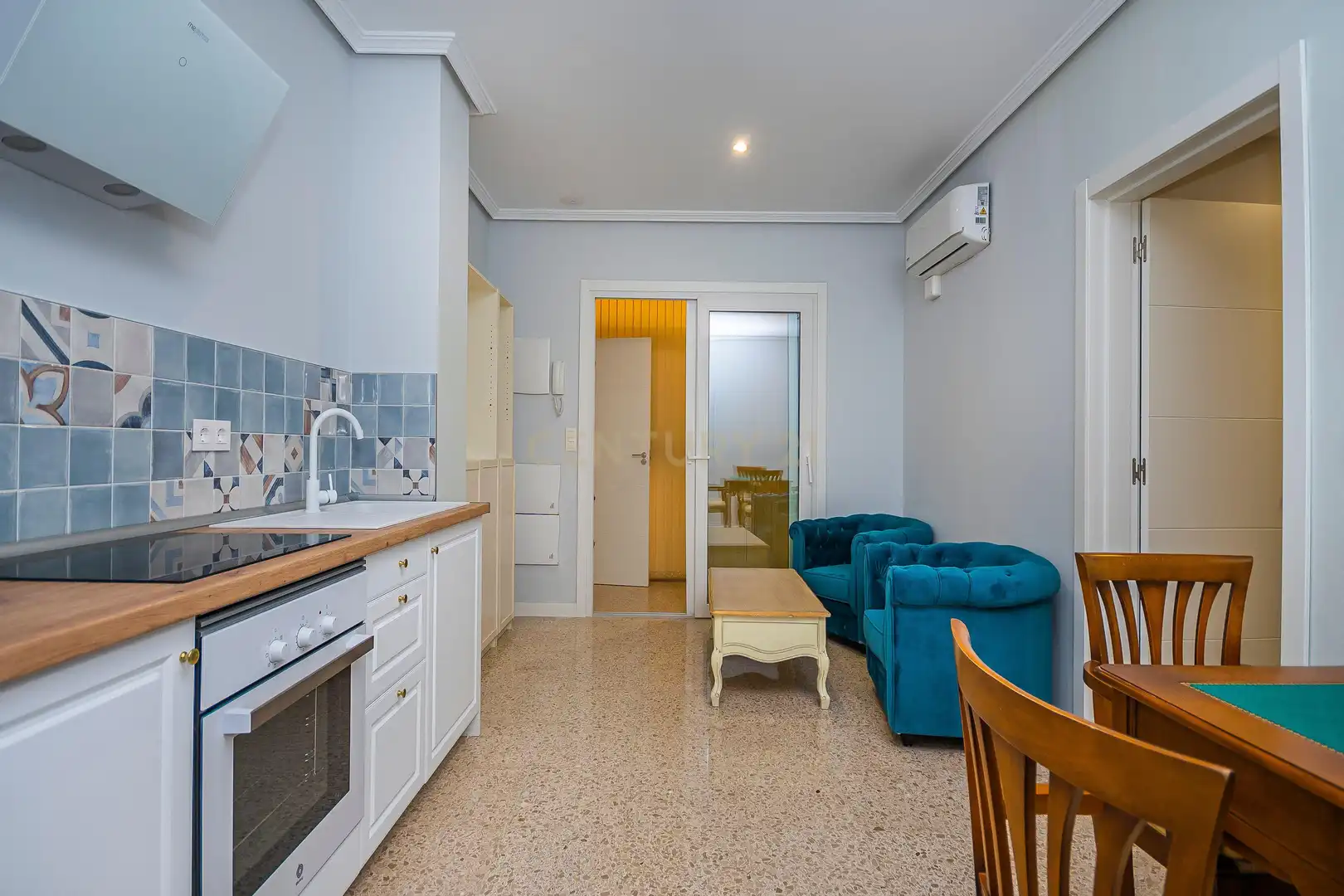 Kitchen of Office for rent in Alicante / Alacant