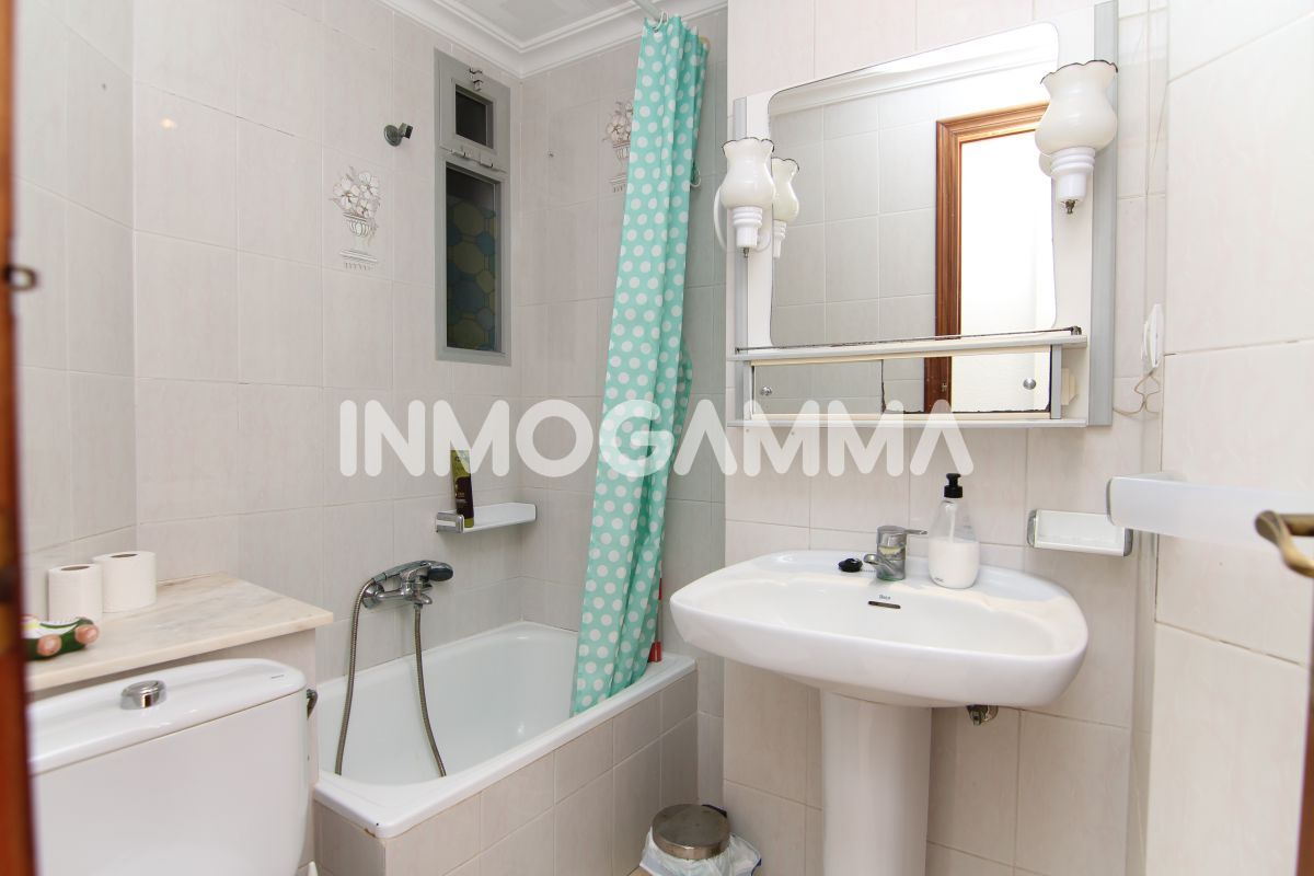 Baño de Dúplex en venta en Cullera con Terraza