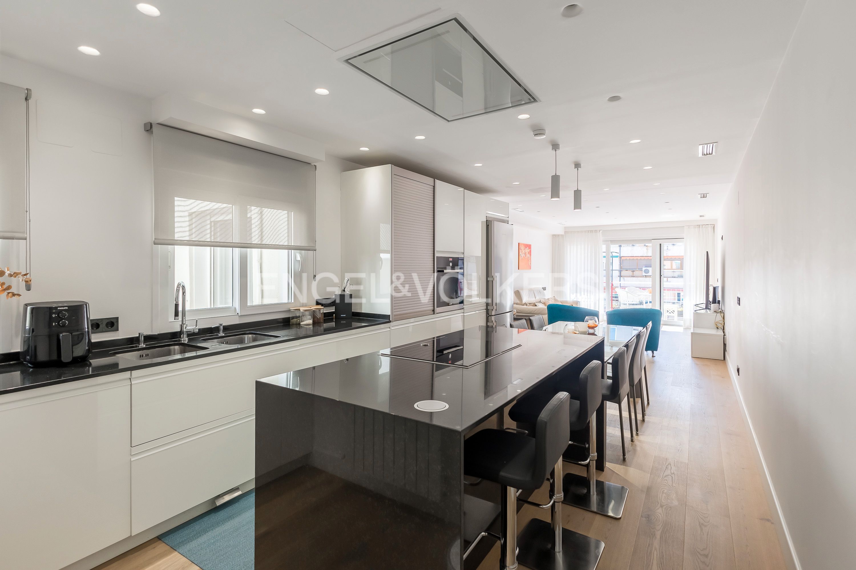 Cuina de Apartament en venda en  Madrid Capital amb Aire condicionat, Calefacció i Terrassa