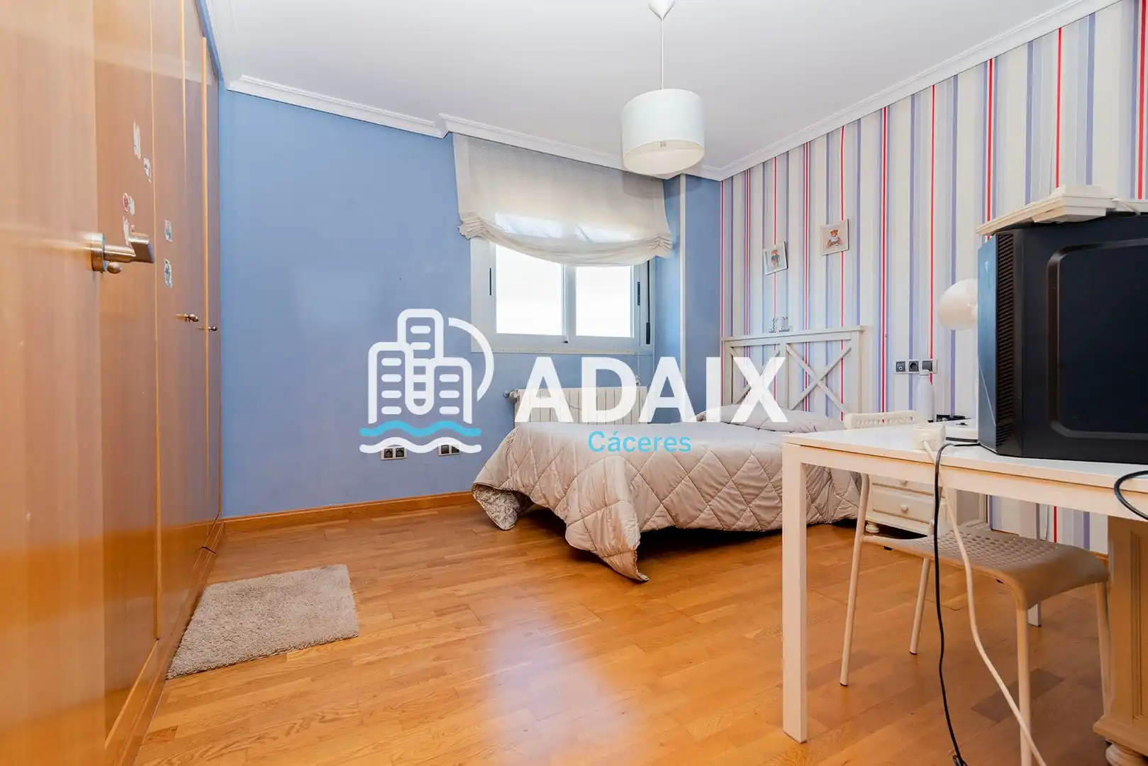 Habitación de Ático en venta en Cáceres con Aire acondicionado, Calefacción y Terraza