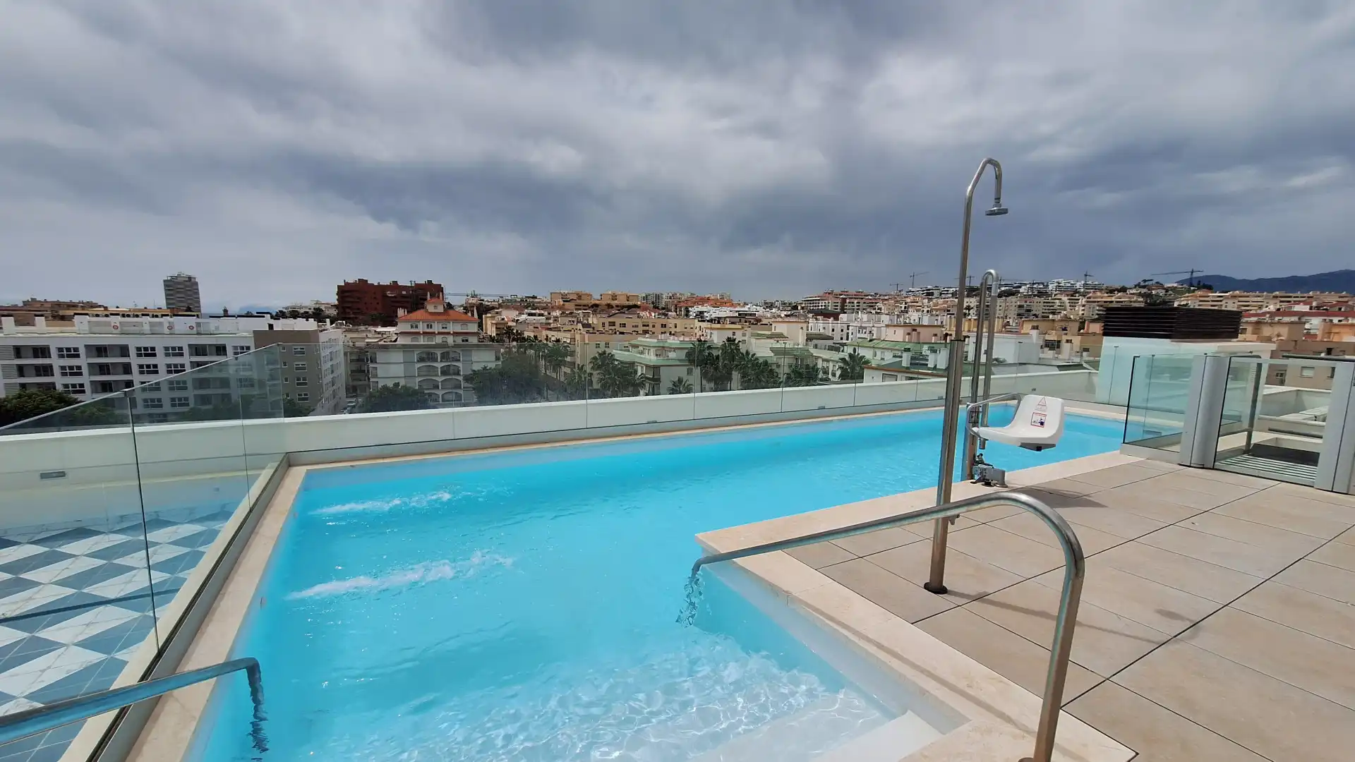 Piscina de Apartament en venda en Estepona amb Aire condicionat, Calefacció i Piscina