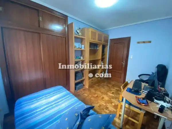 Habitación de Piso en venta en Castro-Urdiales con Calefacción, Terraza y Horno