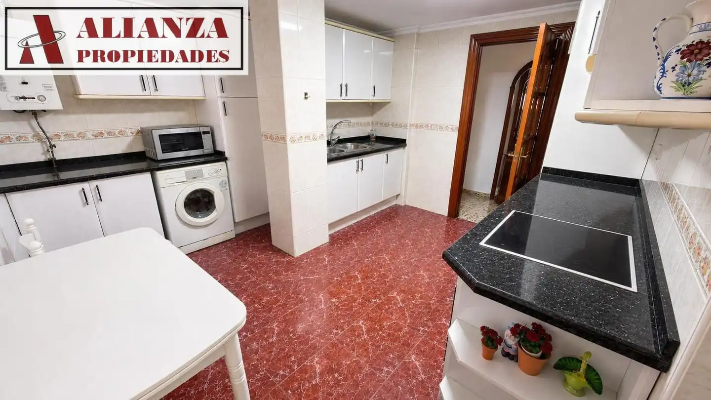 Appartement avec ascenseur à louer à Cruz de Humilladero, imagen 3