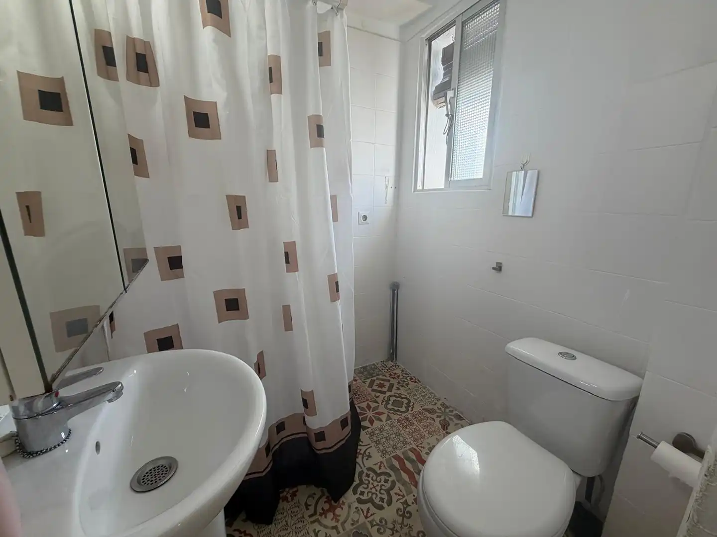 Bathroom of Flat for sale in Sevilla