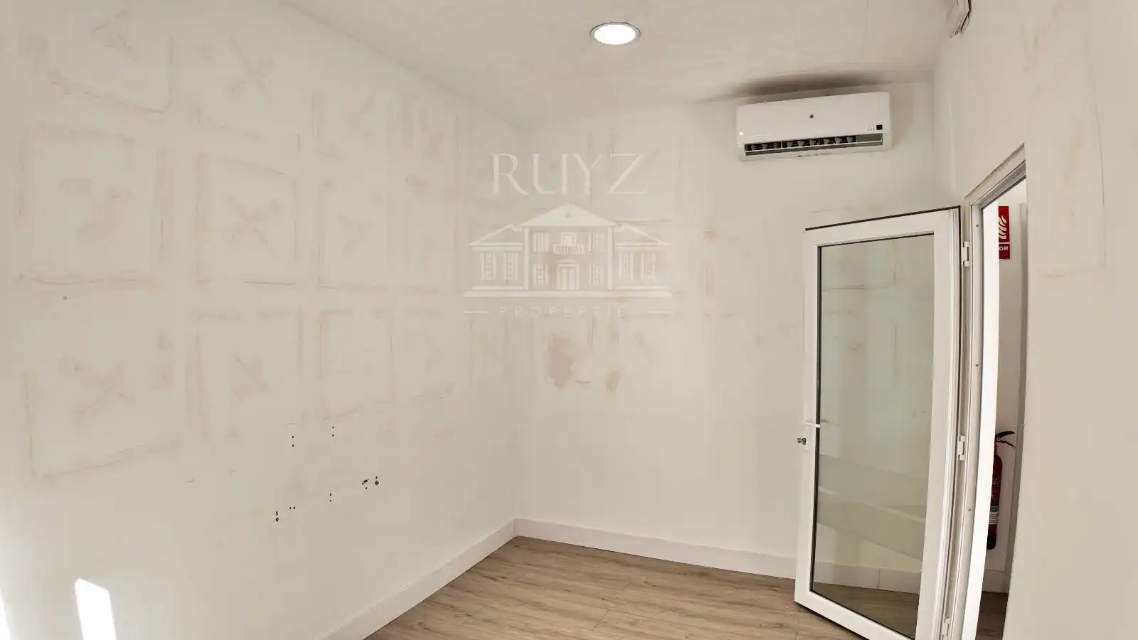 Commercial properties for rent in Motril  with Air Conditioner