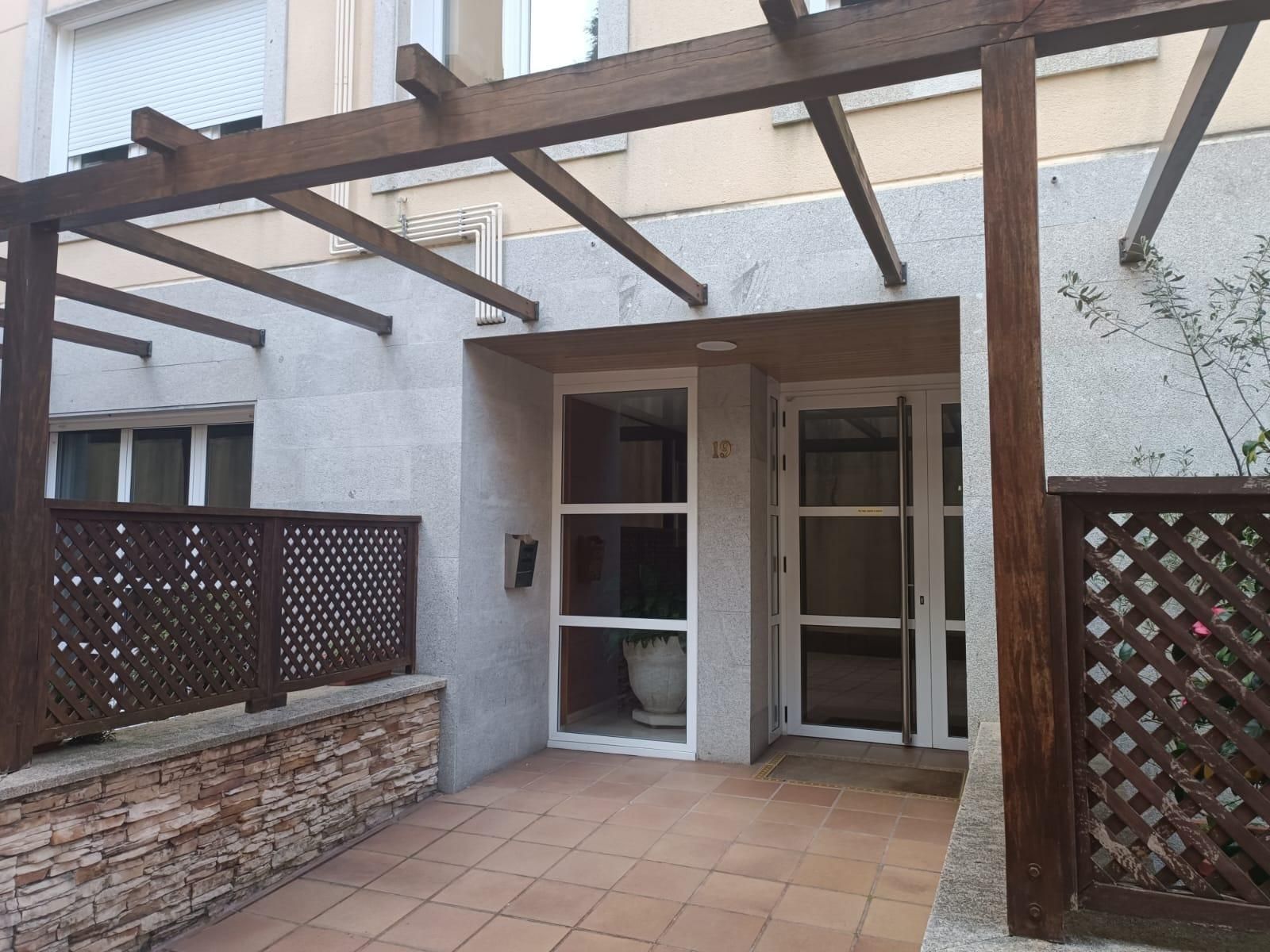 Flat for sale in Poio  with Heating and Storage room