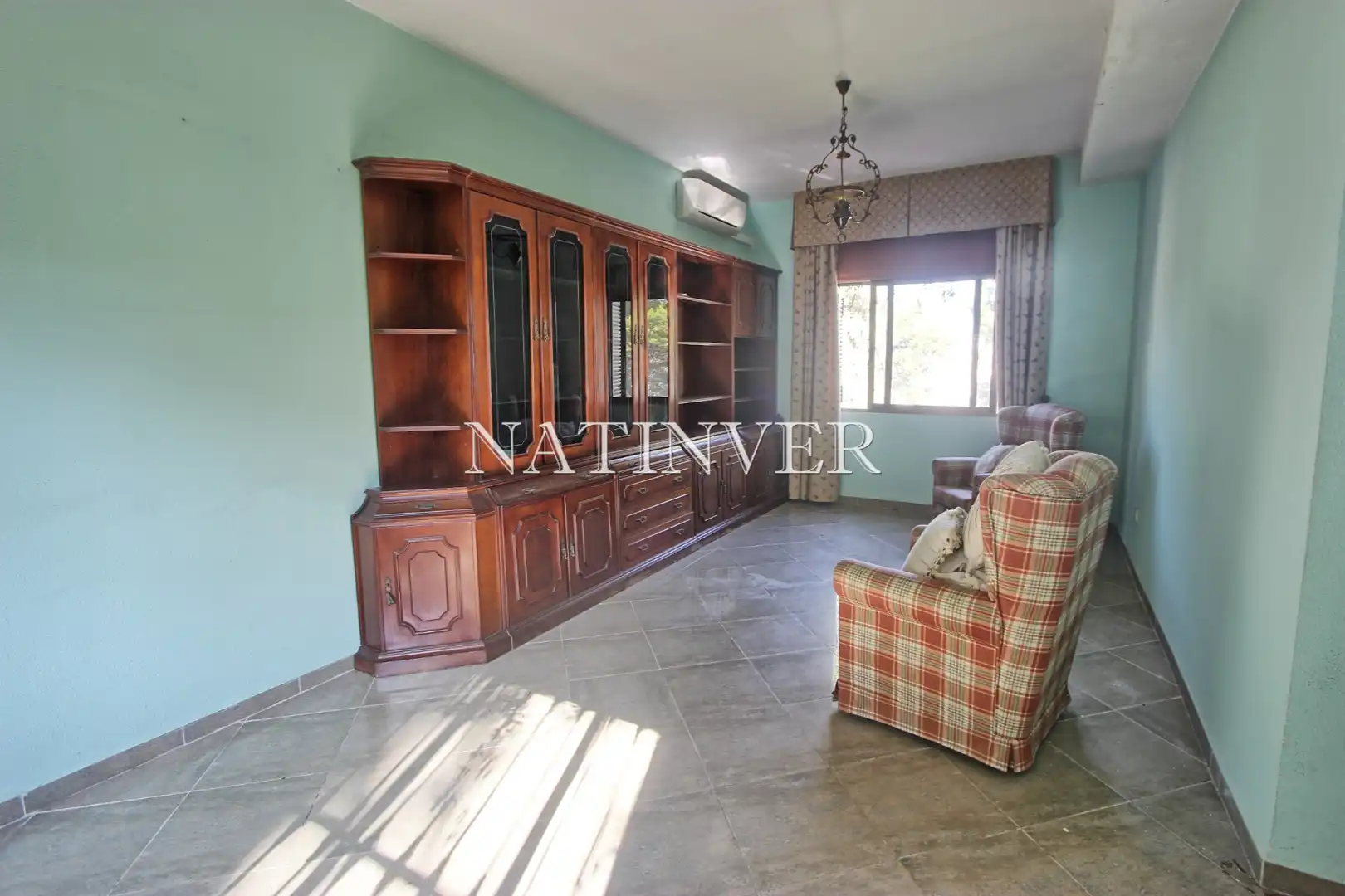 Sala d'estar de Casa o xalet en venda en Málaga amb Jardí privat i Terrassa