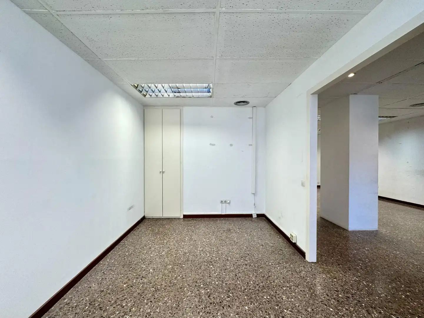 Bureau avec ascenseur à louer à de la Diputació, imagen 29