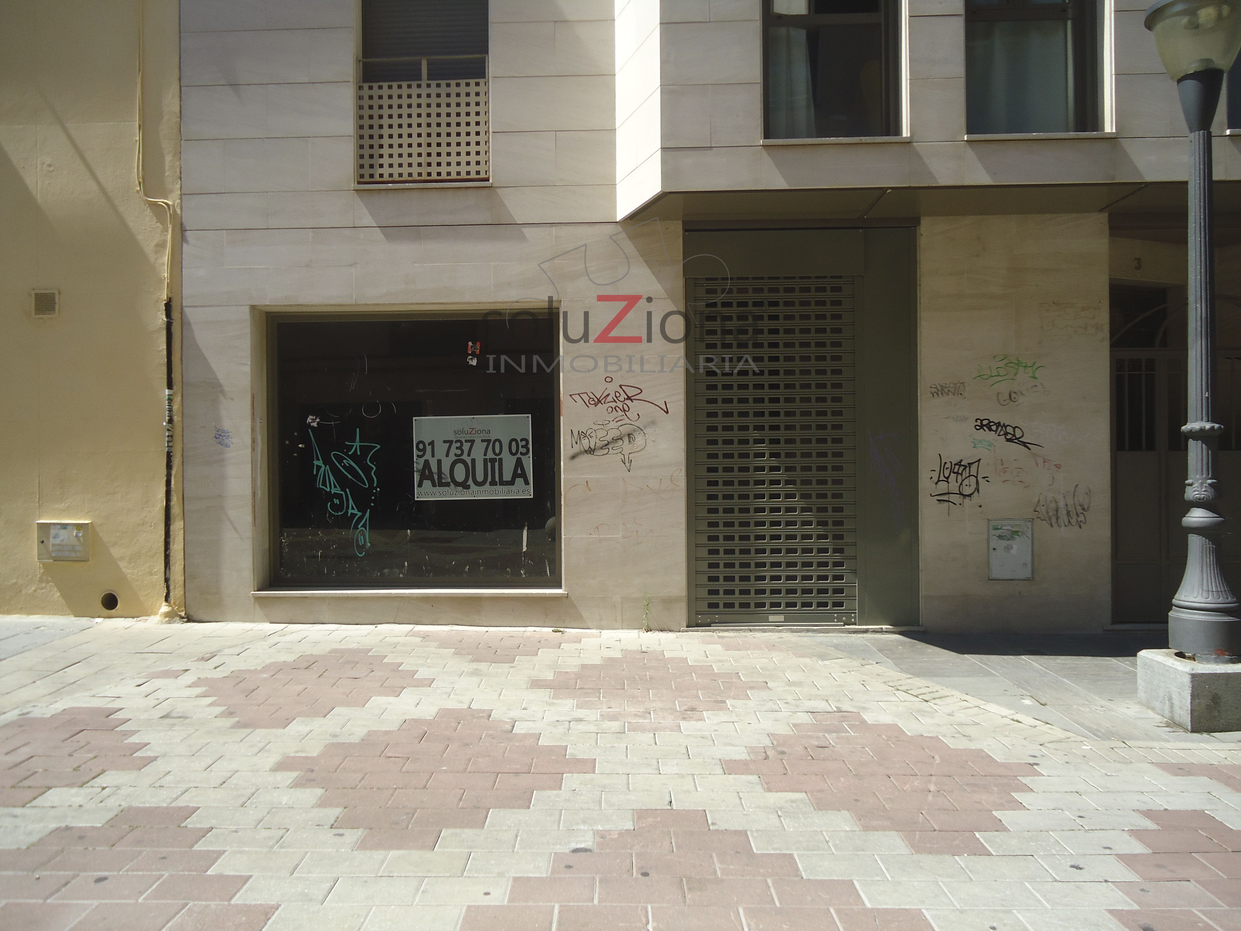 Local de alquiler en Calle Mariano Ron, 3, Centro