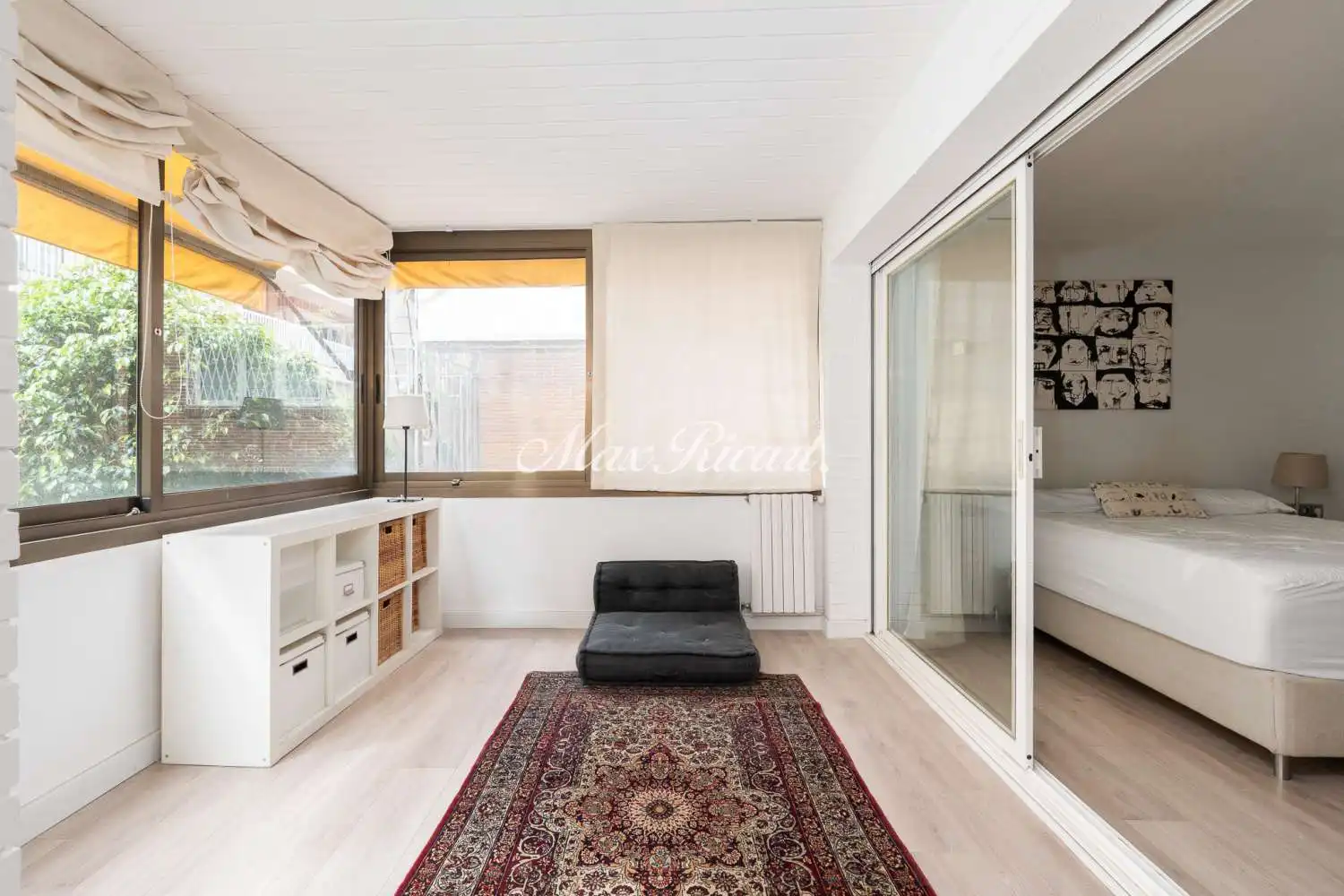 Schlafzimmer von Wohnung zum Verkauf in Barcelona mit Klimaanlage, Heizung und Terrasse