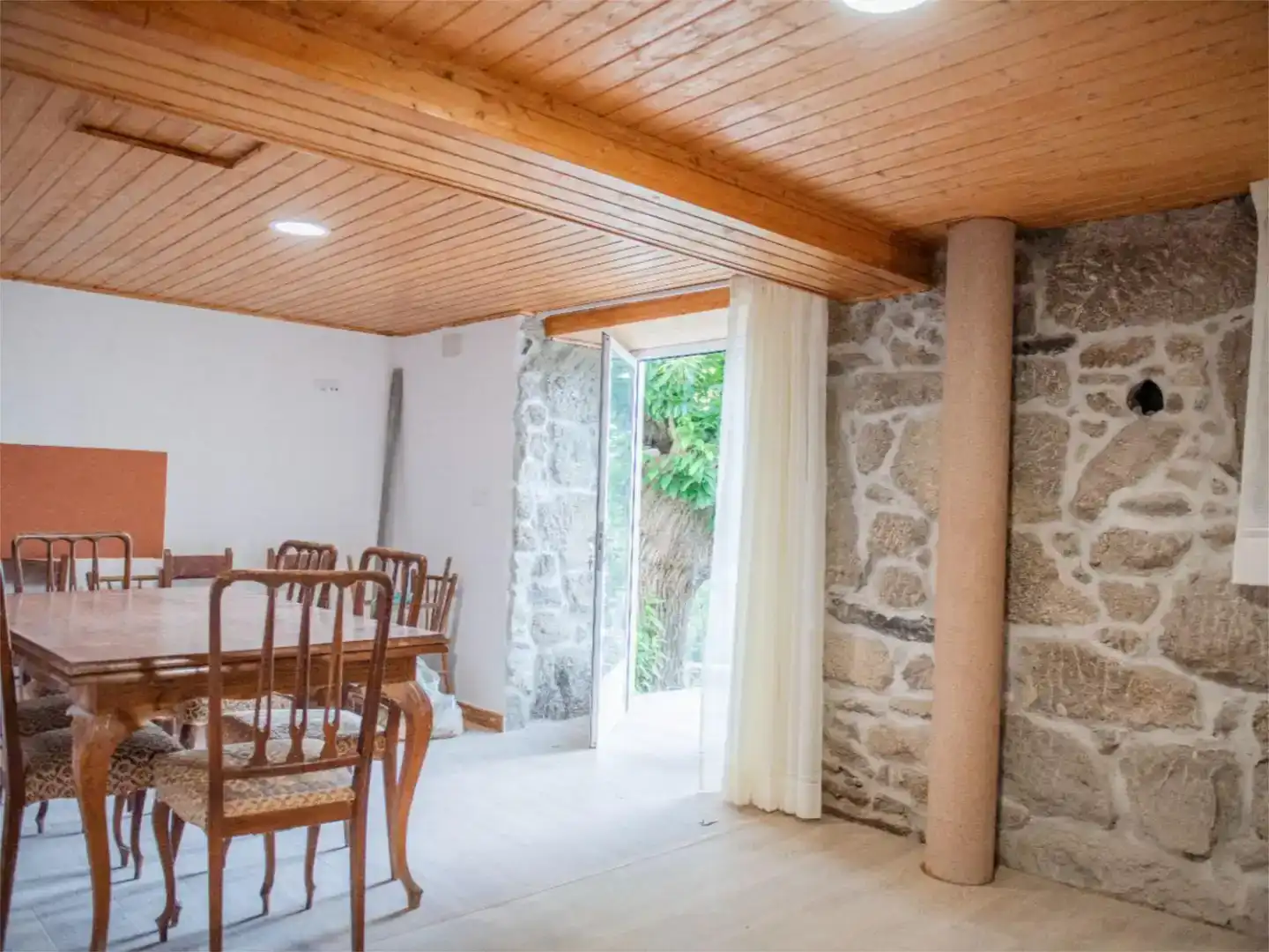 Menjador de Casa o xalet en venda en Taboada amb Jardí privat, Parquet i Traster