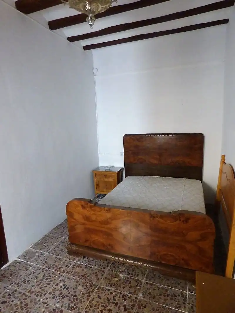 Schlafzimmer von Country house zum Verkauf in Sella mit Privatgarten, Terrasse und Abstellraum