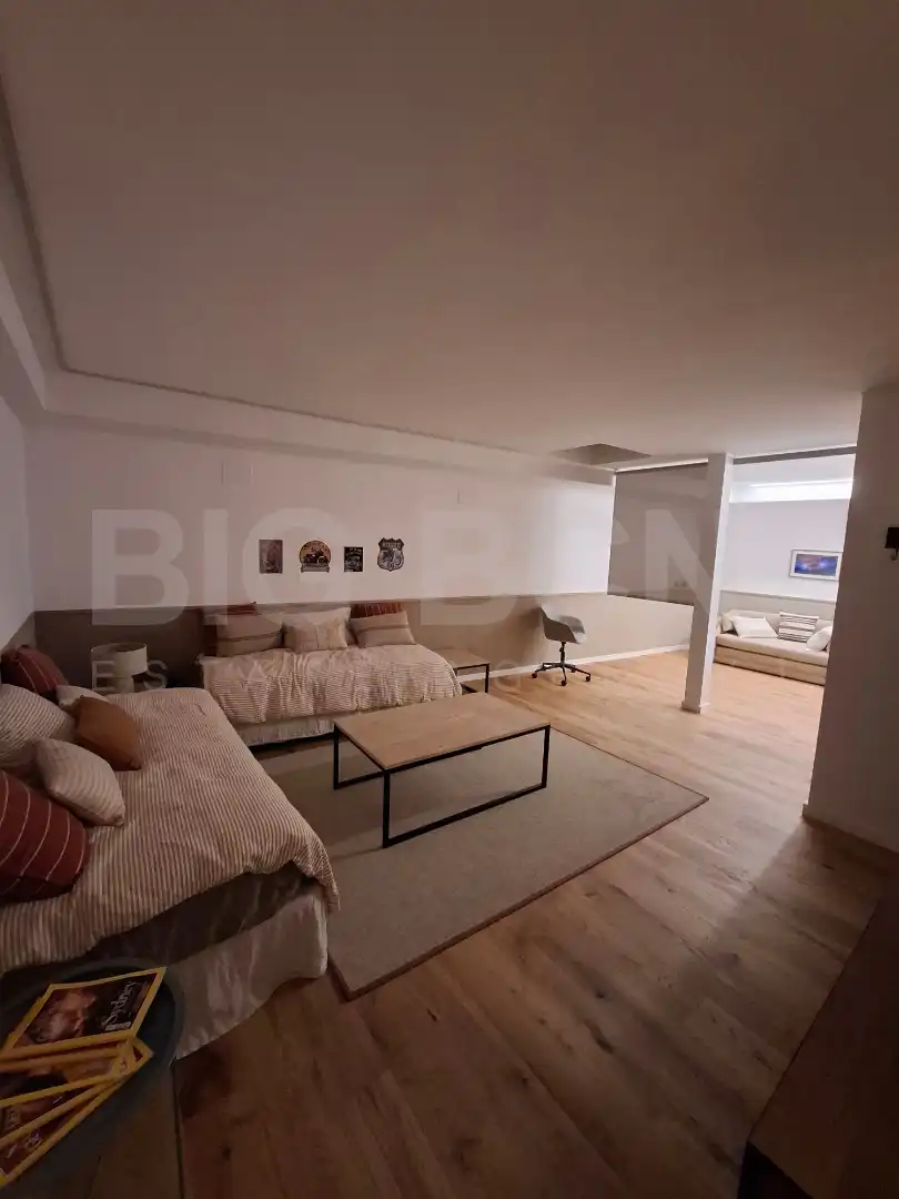 Sala de estar de Casa adosada de alquiler en Esplugues de Llobregat con Aire acondicionado, Calefacción y Parquet