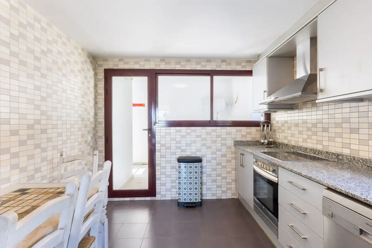 Kitchen of Houses for sale in Chiva  with Heating, Private garden and Storage room