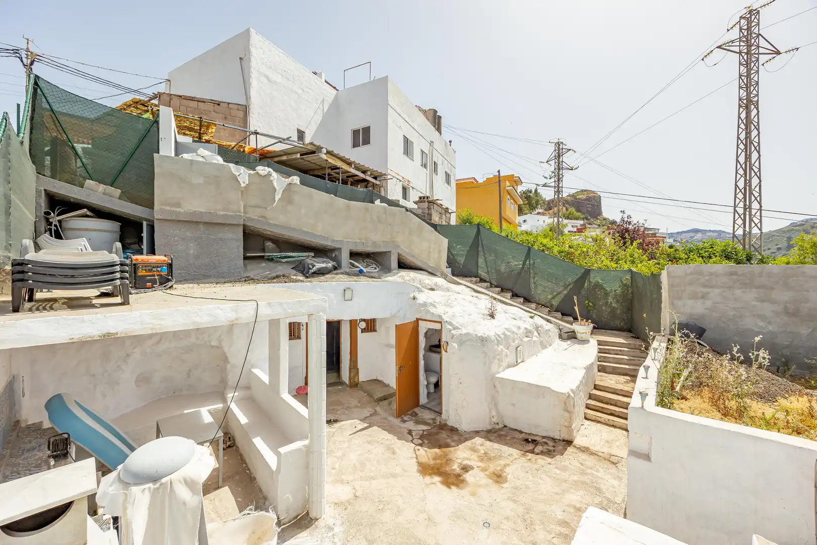 Vista exterior de Casa o xalet en venda en Vega de San Mateo amb Jardí privat, Terrassa i Moblat
