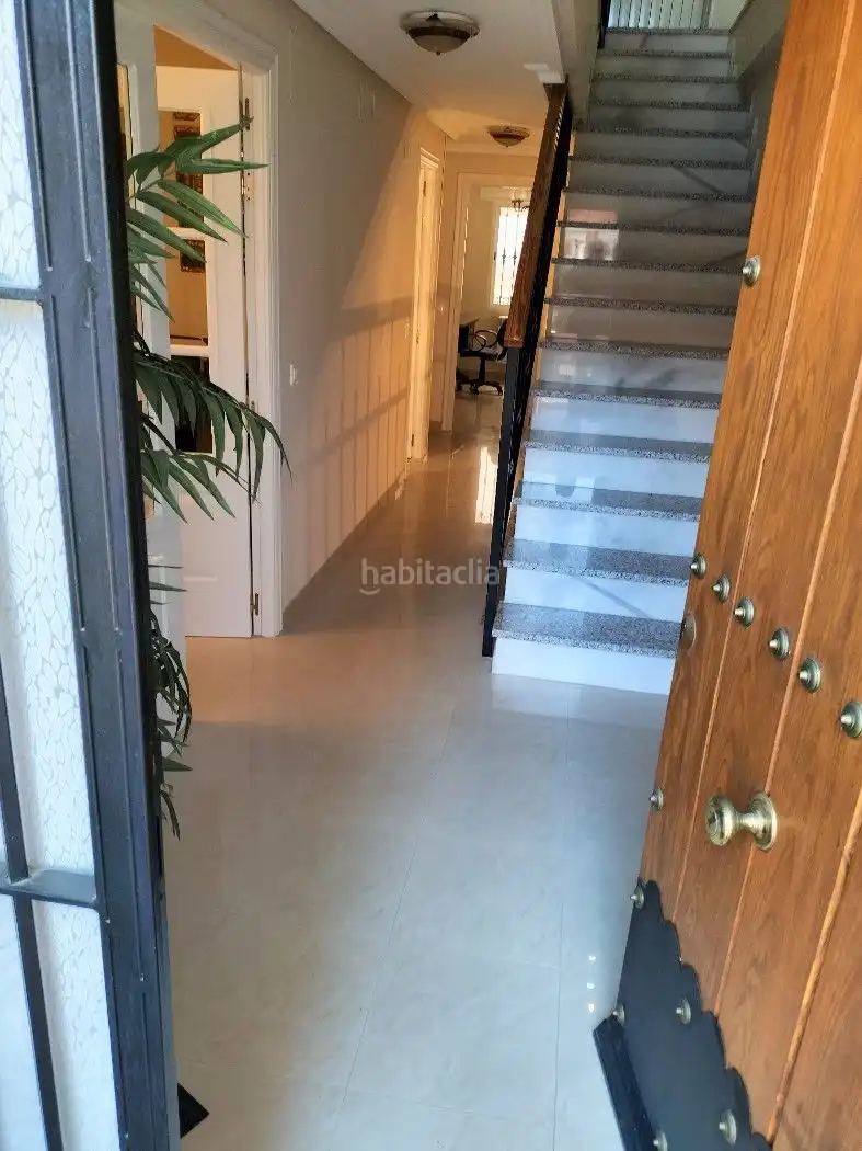 Adossat en venda a Calle Virgen del Rocío 33, imagen 4