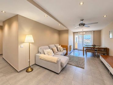 Wohnung mit Balkon zum Verkauf in Avenida Virgen del Lidón