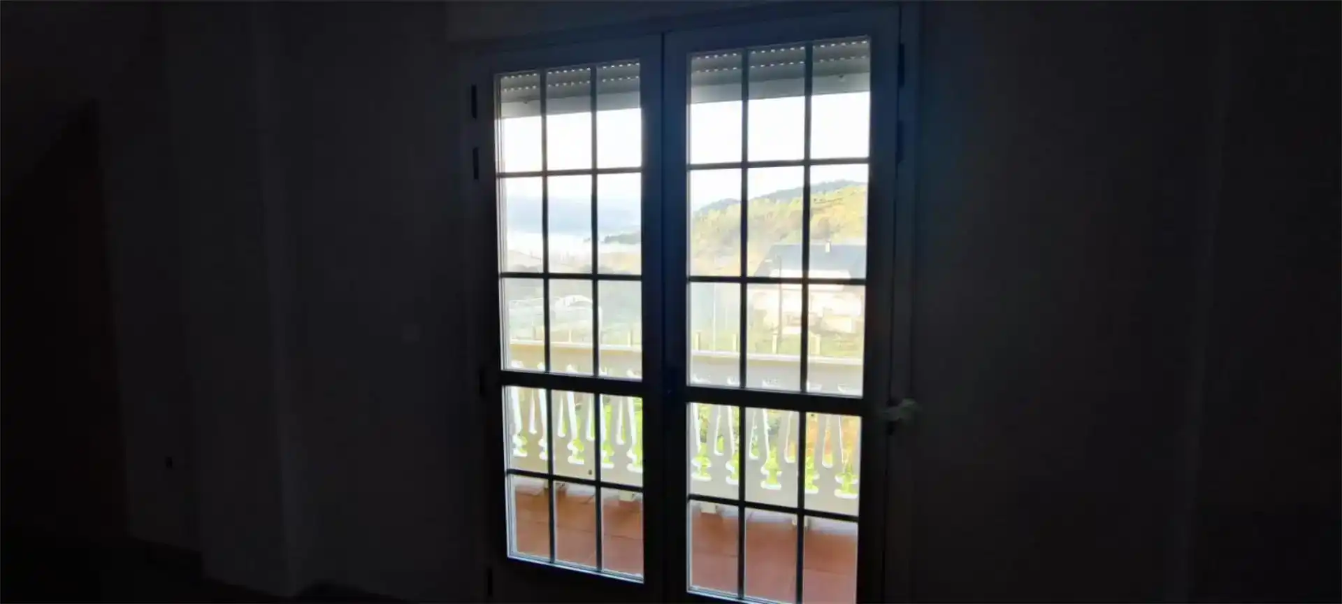 Terraza de Casa o chalet en venta en Puente de Domingo Flórez con Jardín privado, Parquet y Piscina