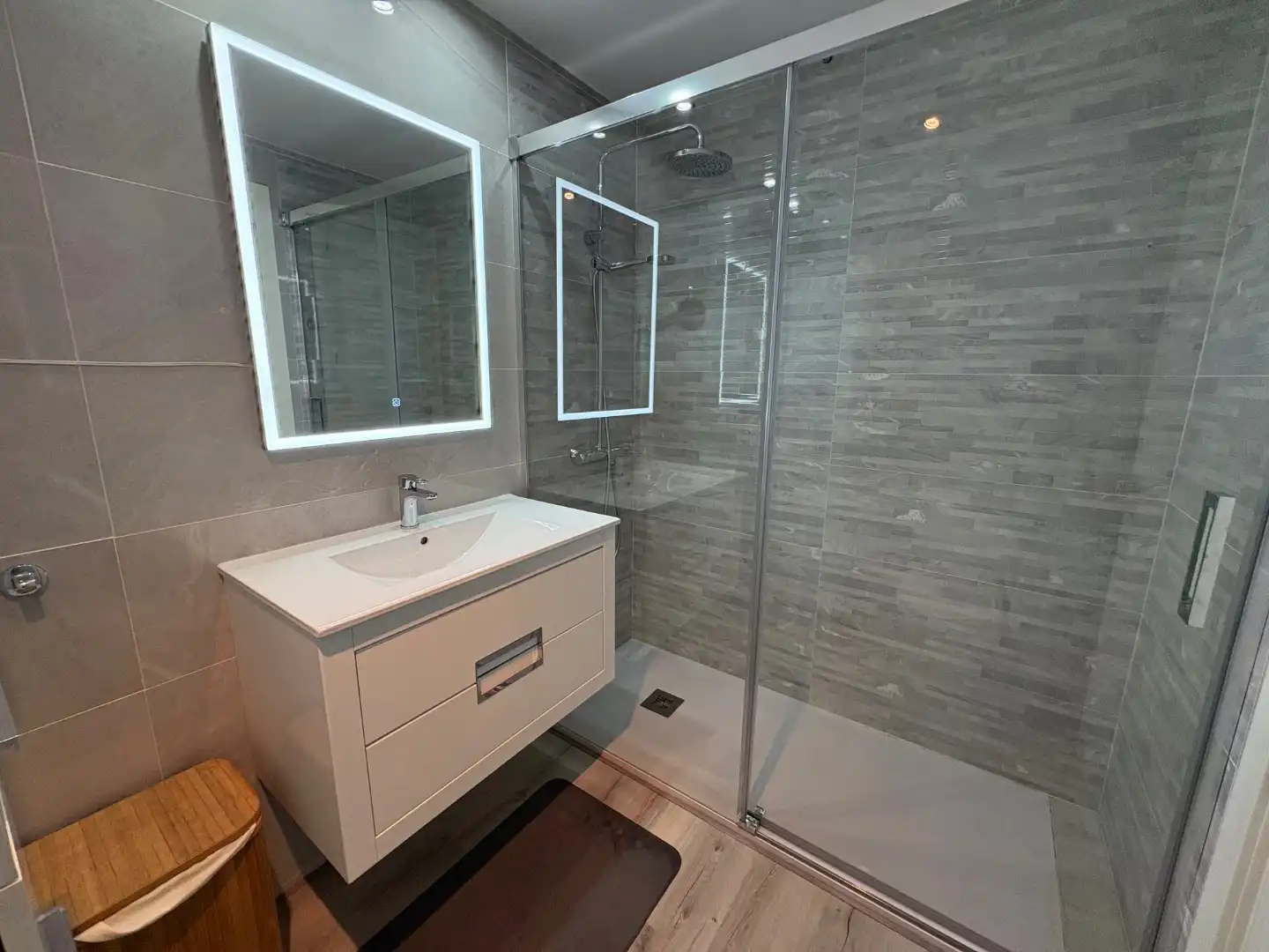 Houses for sale in Calle L'isle D'abeau, 8, San Vicente del Raspeig / Sant Vicent del Raspeig