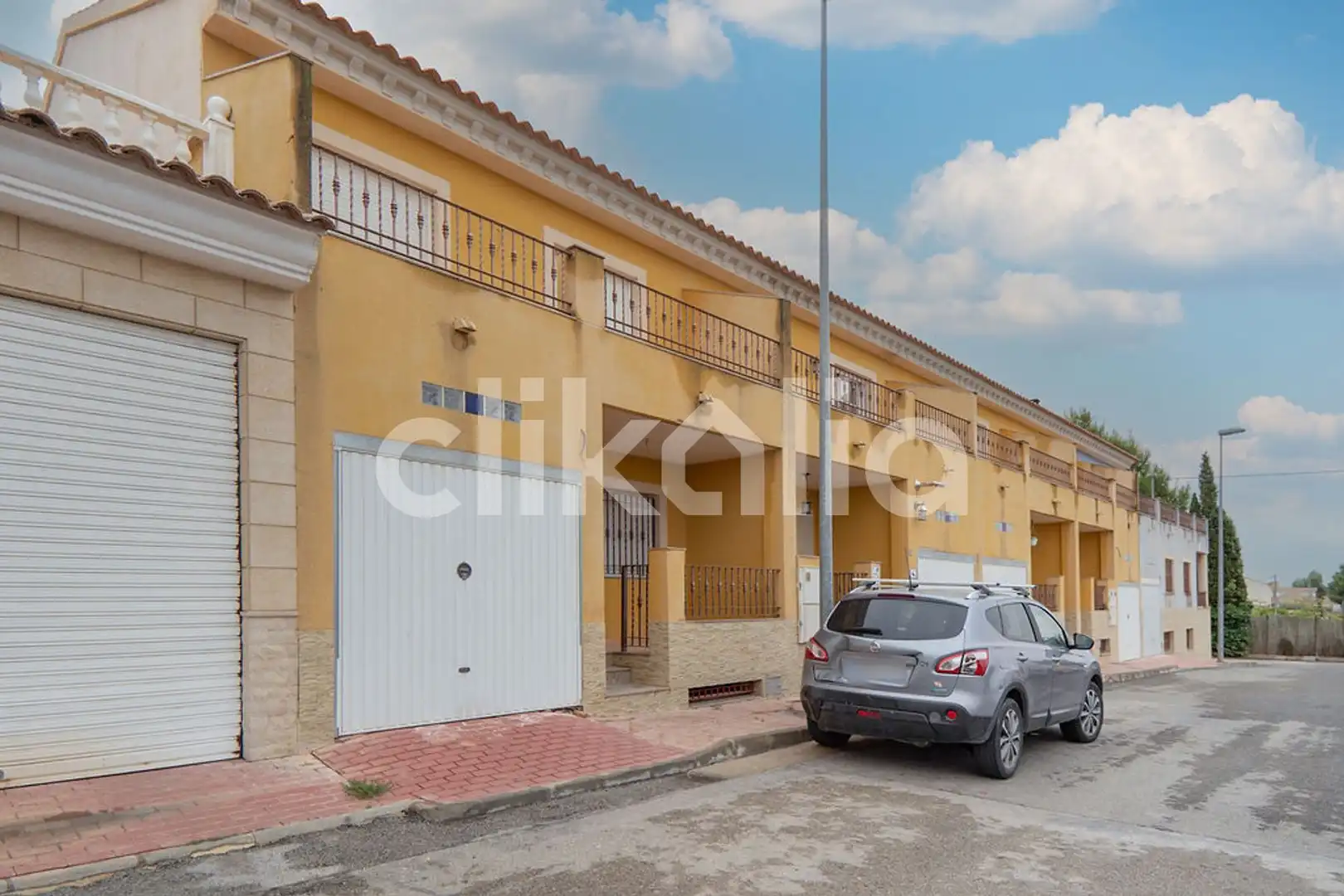 Außenansicht von Wohnung zum Verkauf in Lorca mit Terrasse und Abstellraum