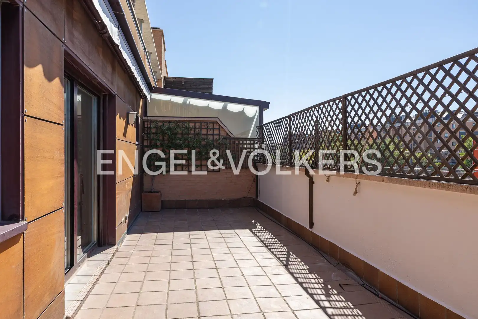 Terrassa de Dúplex de lloguer en Madrid amb Aire condicionat, Calefacció i Terrassa
