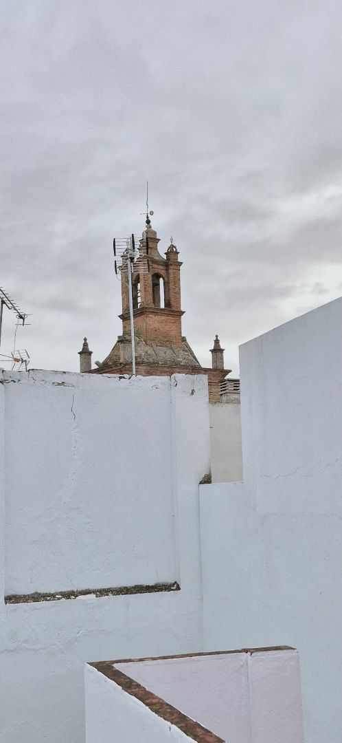 Vista exterior de Casa adosada en venda en  Sevilla Capital amb Terrassa