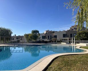 Piscina de Casa o xalet en venda en Paterna amb Aire condicionat, Calefacció i Jardí privat