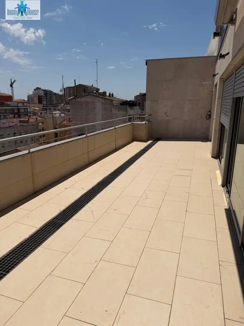 Terrace of Attic for rent in Albacete  with Air Conditioner, Heating and Parquet flooring