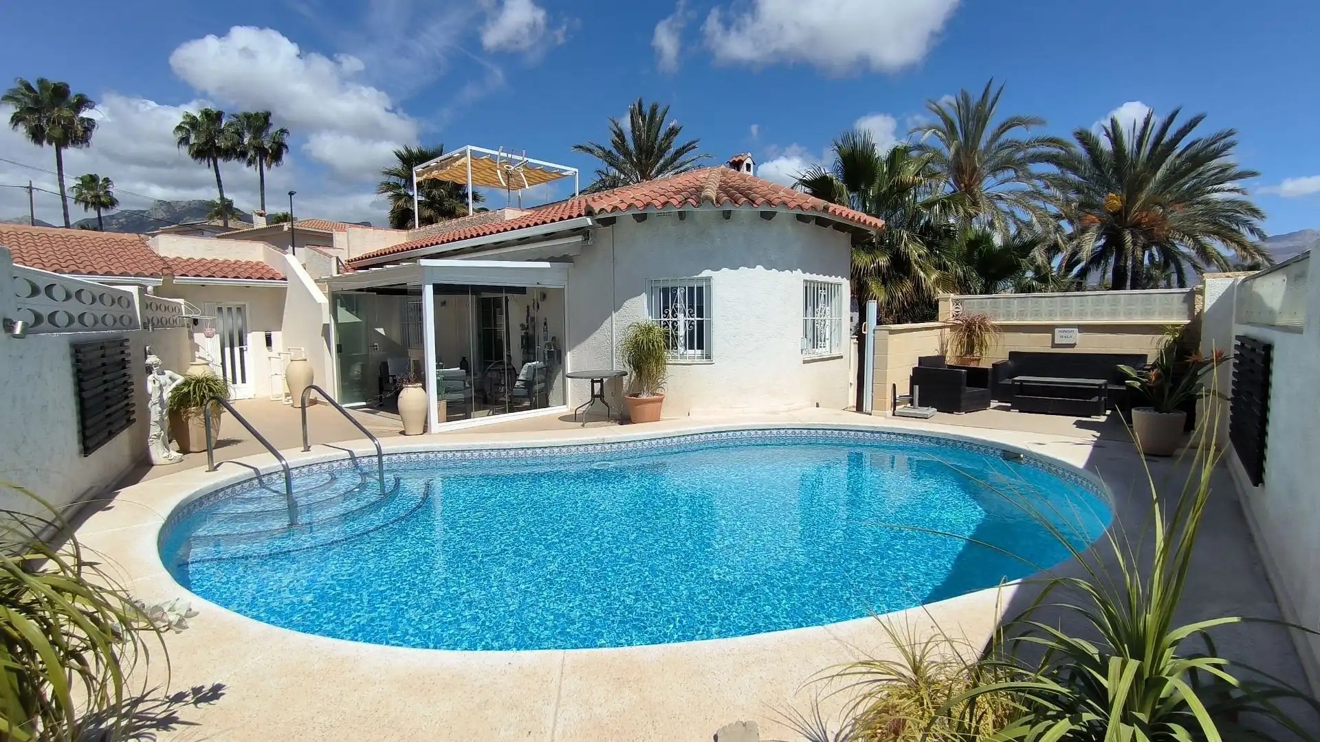 Swimming pool of Houses for sale in L'Alfàs del Pi  with Air Conditioner, Heating and Terrace