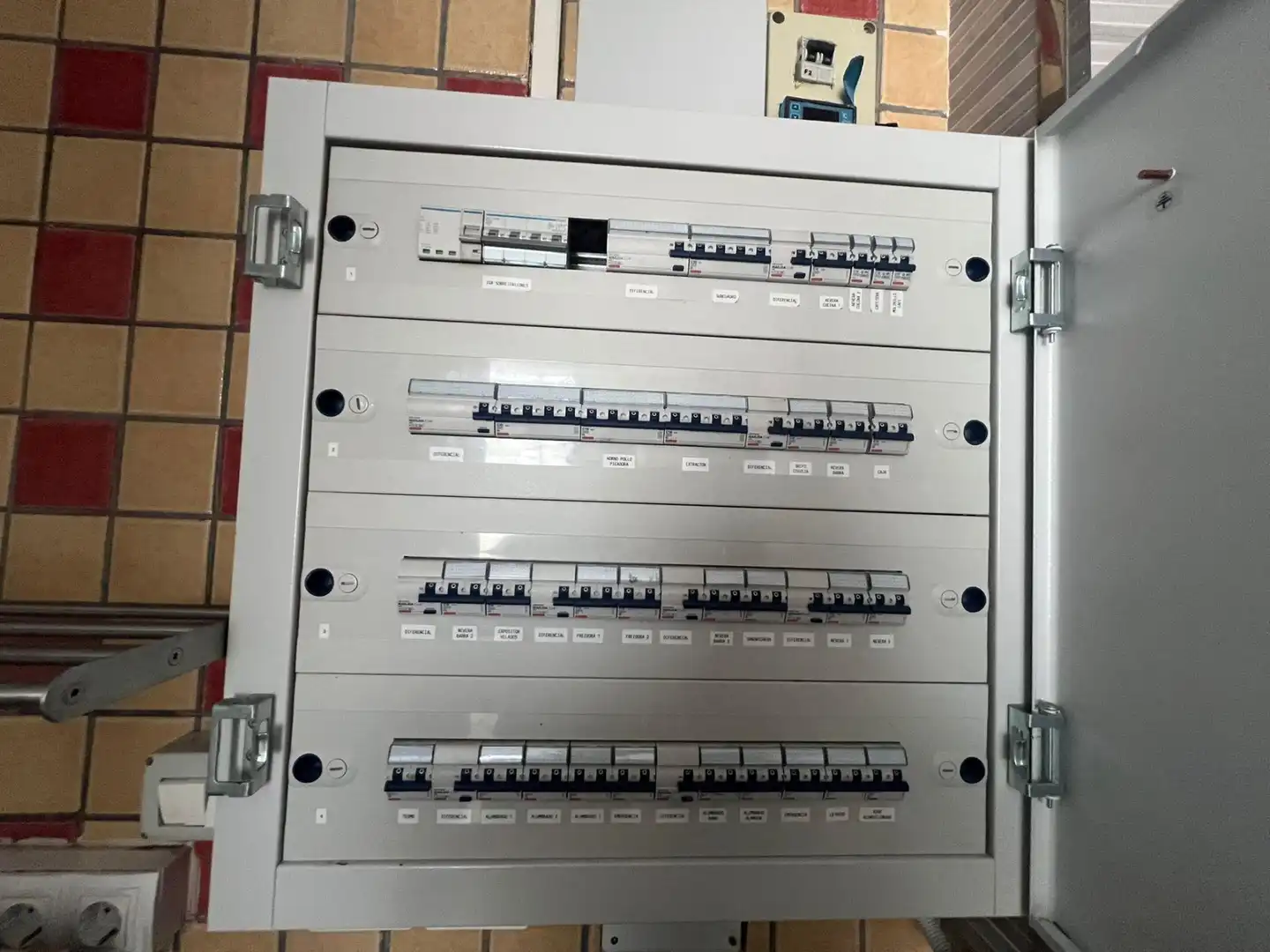 Geschaftsraum zur Miete in Avenida MOYA, 2, San Fernando