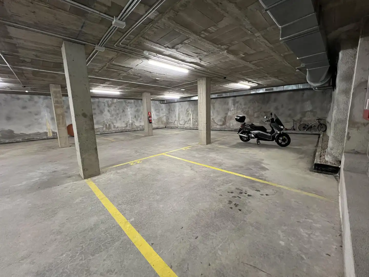 Parkplatz von Garage zum Verkauf in Cadaqués