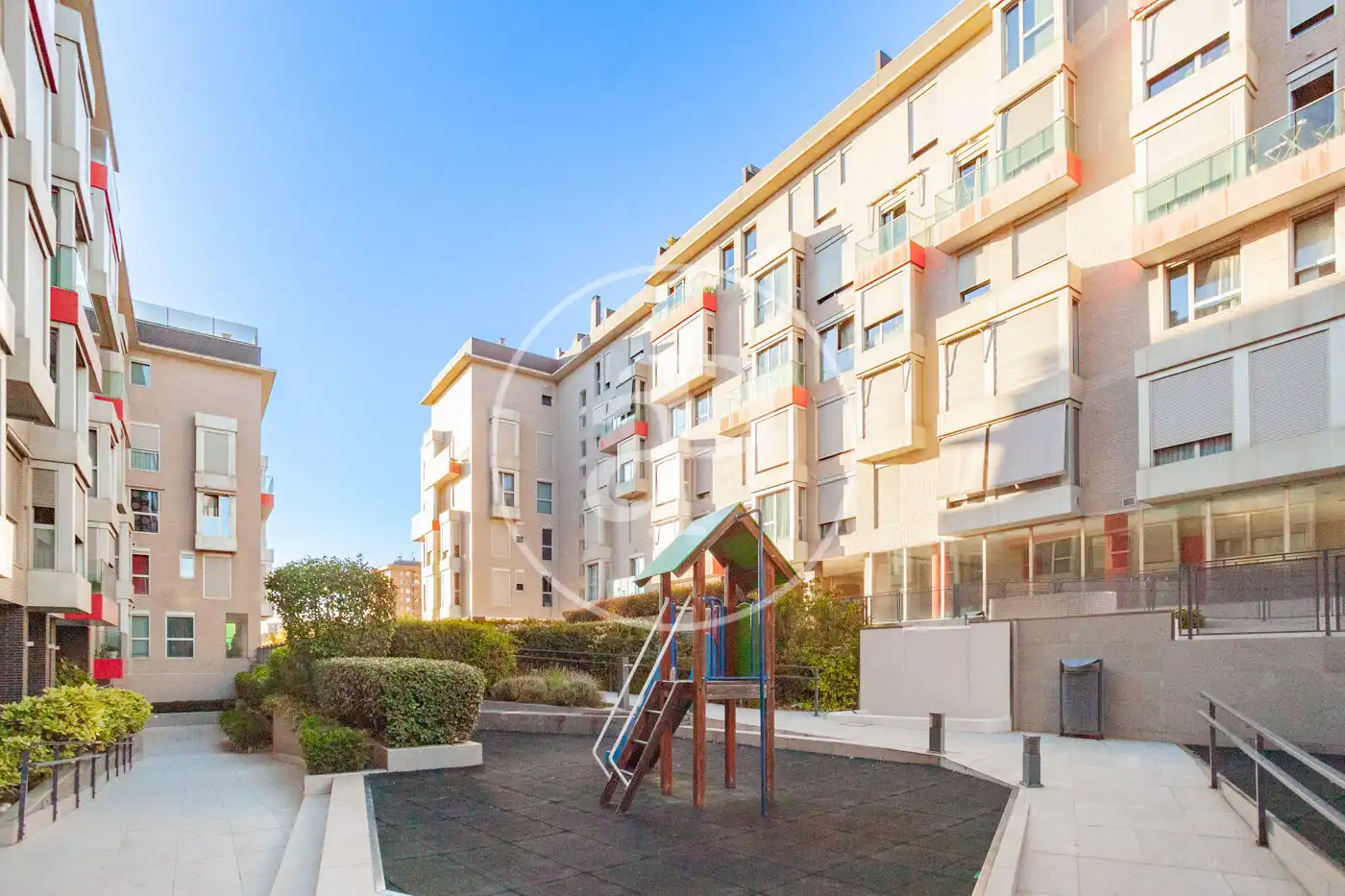 Piso con piscina en alquiler en C. de Buitrago del Lozoya, imagen 37