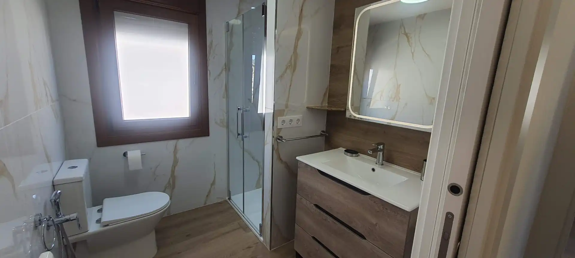 Bathroom of Houses for sale in Carballo  with Heating, Furnished and Oven