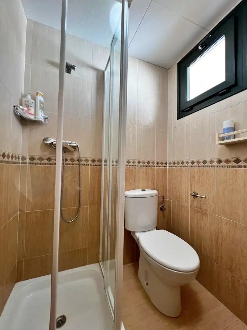 Baño de Casa adosada en venta en Ayamonte con Aire acondicionado, Calefacción y Terraza