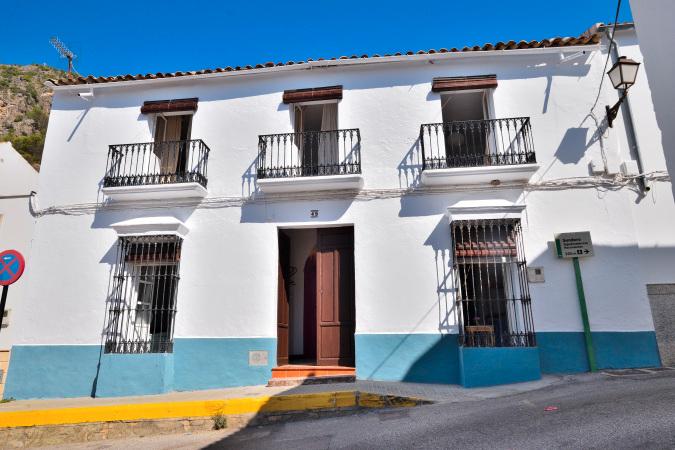 Foto 1 de Casa adosada en venta en Algodonales, Cádiz