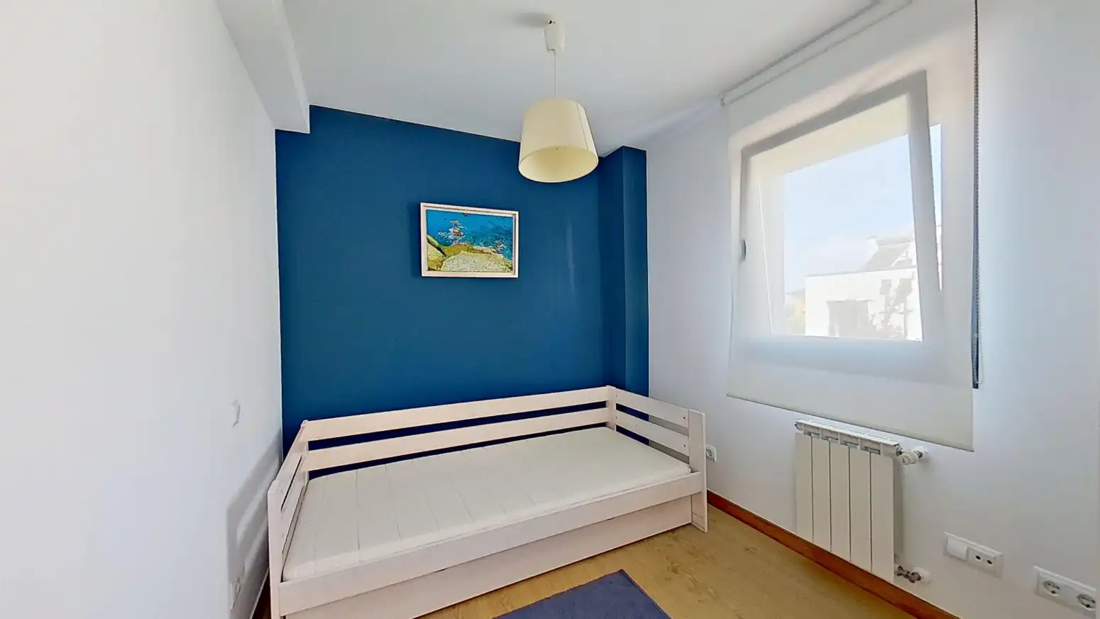 Dormitori de Casa adosada en venda en Suances amb Calefacció, Jardí privat i Moblat