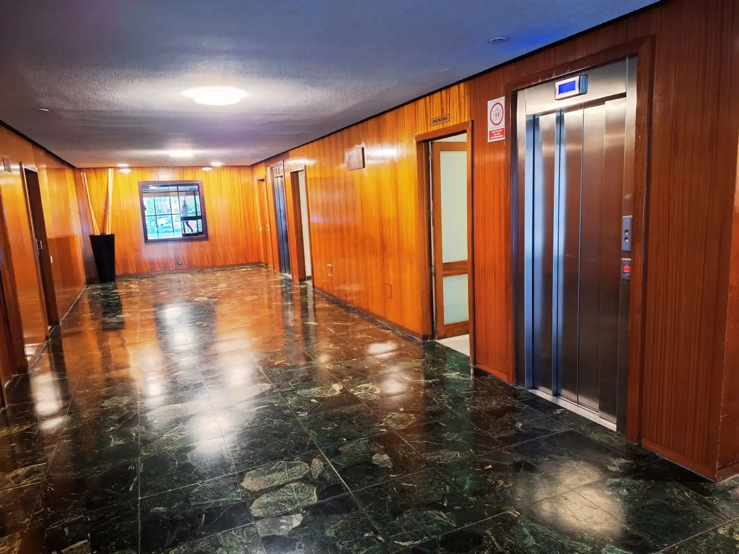 Flat for rent in Madrid  with Air Conditioner, Heating and Furnished