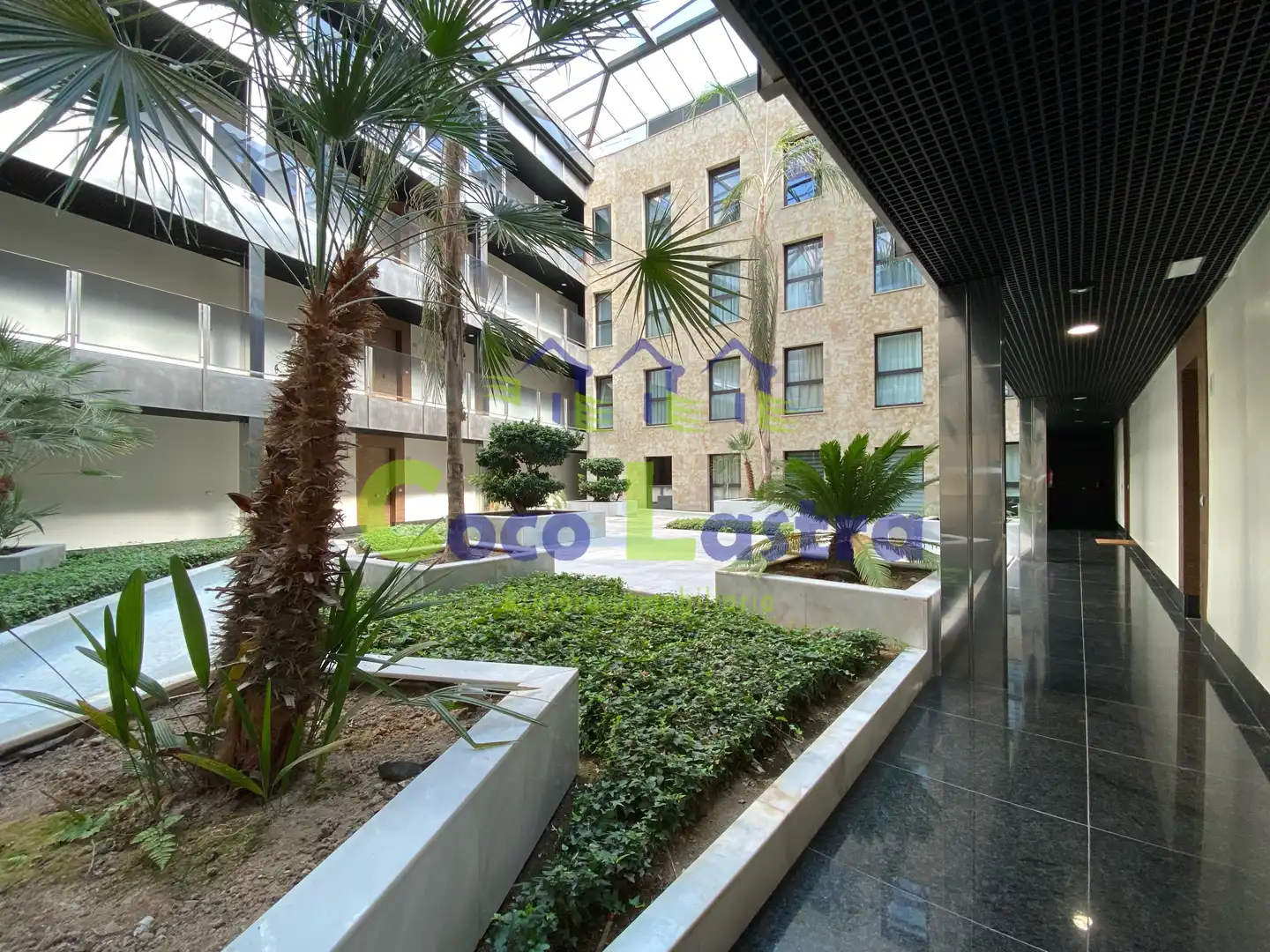 Apartament amb jardí de lloguer a Plaza del Poeta Iglesias 6, imagen 10