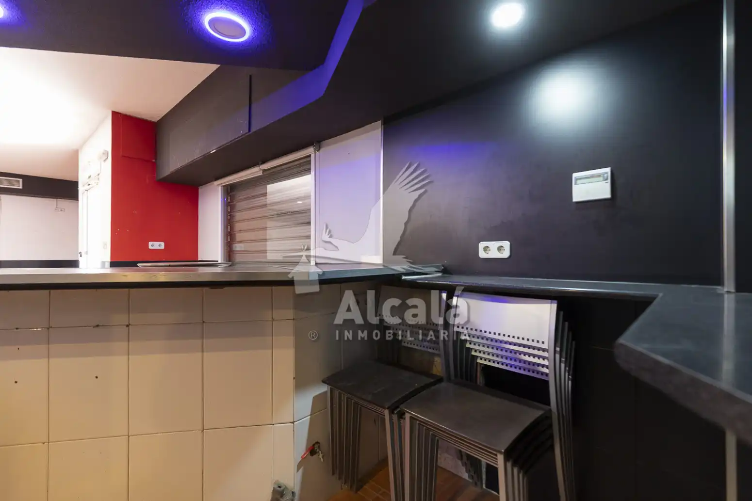 Cocina de Local en venta en Alcalá de Henares