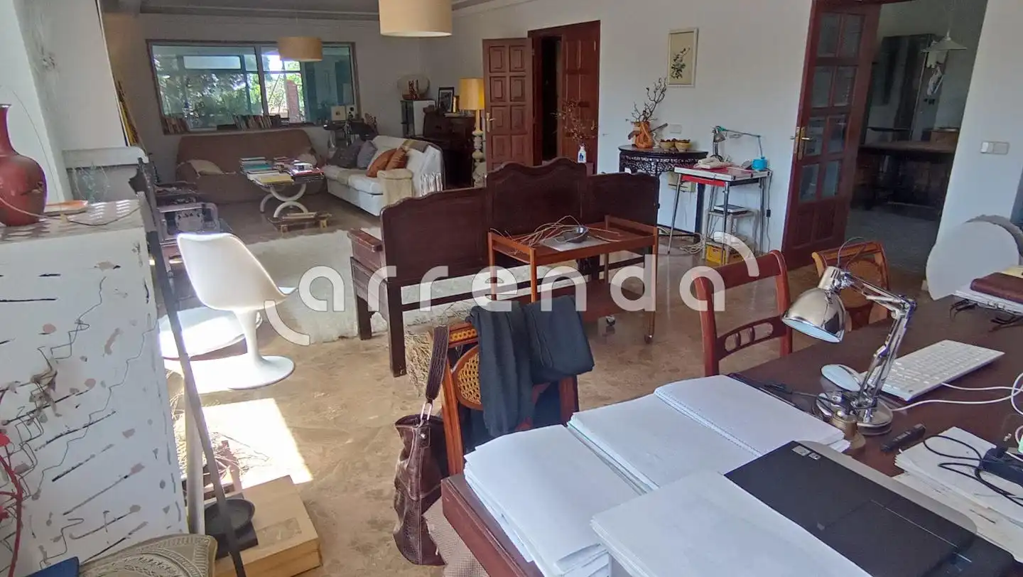 Sala d'estar de Casa o xalet en venda en Villalbilla amb Calefacció, Jardí privat i Terrassa