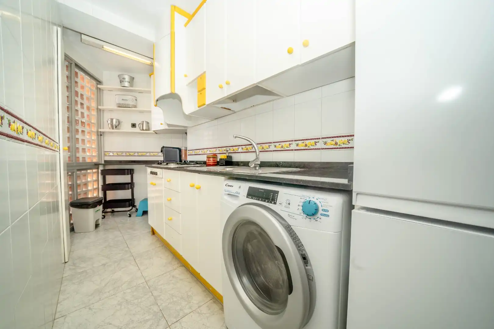 Kitchen of Apartments for rent in Orihuela  with Furnished, Washing machine and Microwave