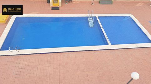 Foto 2 de Piso en venta en Las Piscinas Naturales, Torrevieja