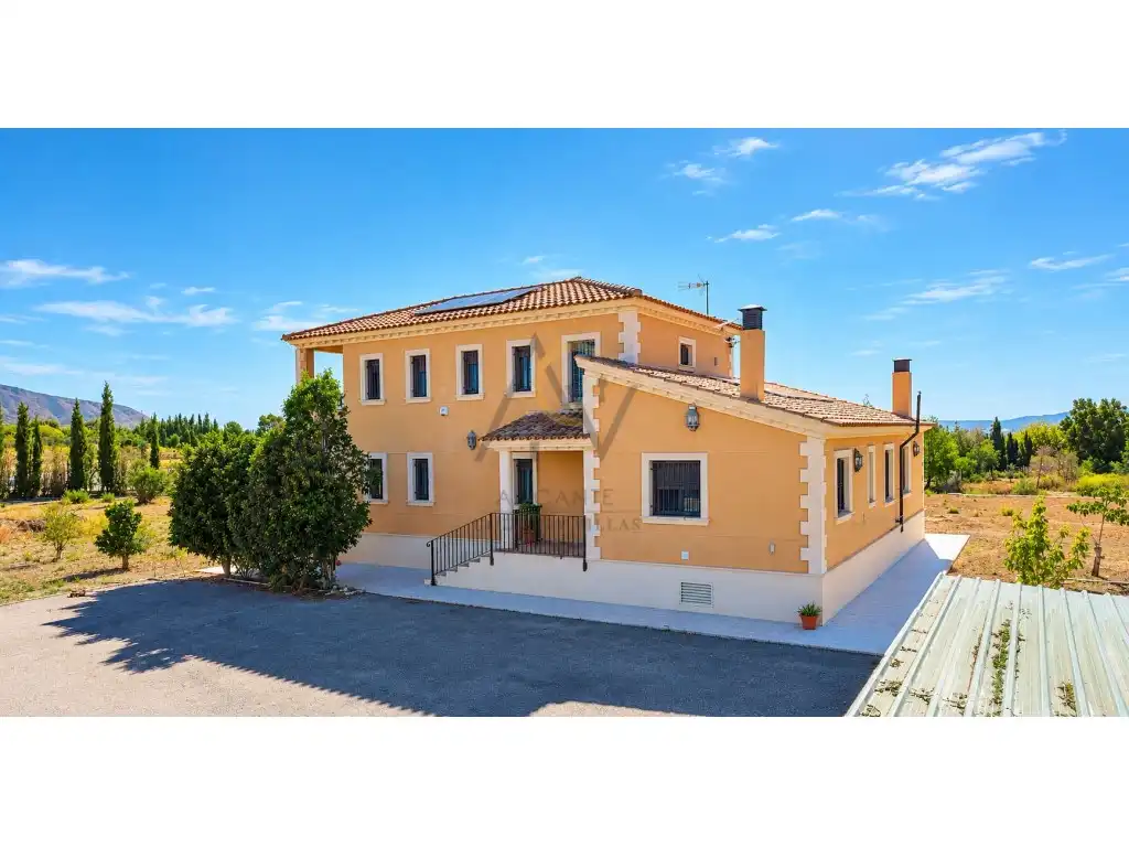 Detached house with terrace for sale in Partida Ledua, imagen 6