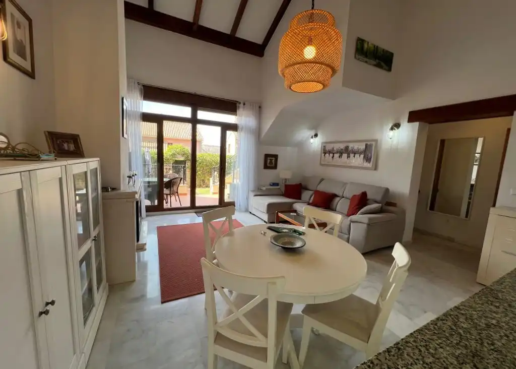 Sala d'estar de Casa o xalet en venda en Alicante / Alacant amb Aire condicionat, Calefacció i Jardí privat
