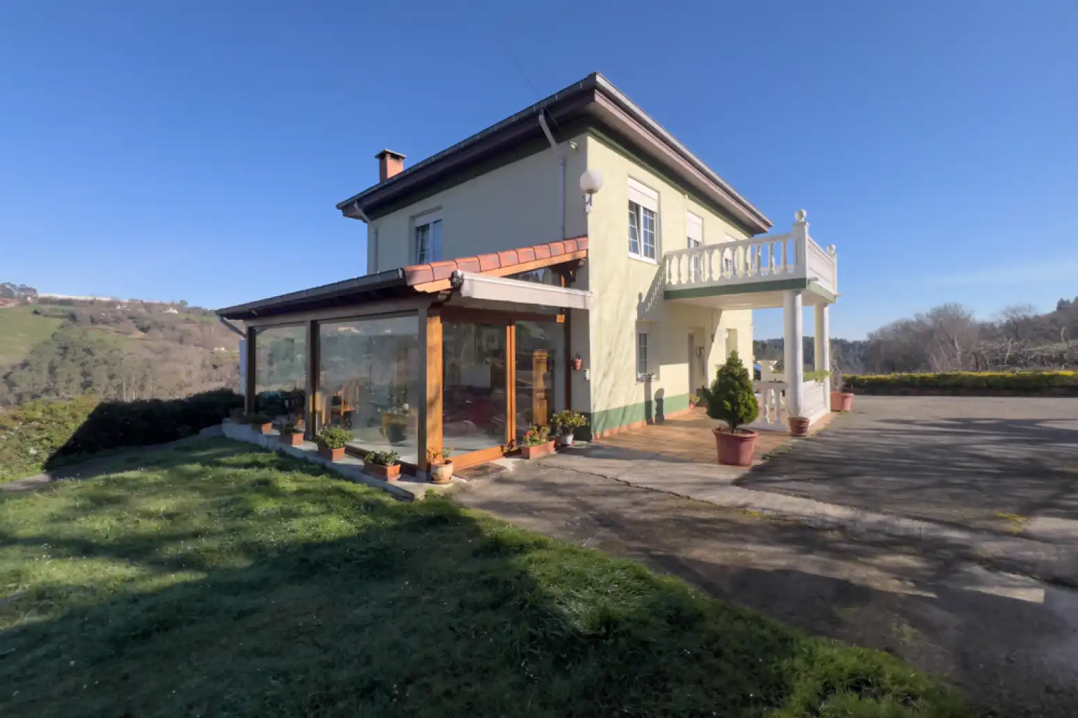 Exterior view of Houses for sale in Cartes  with Heating, Parquet flooring and Terrace