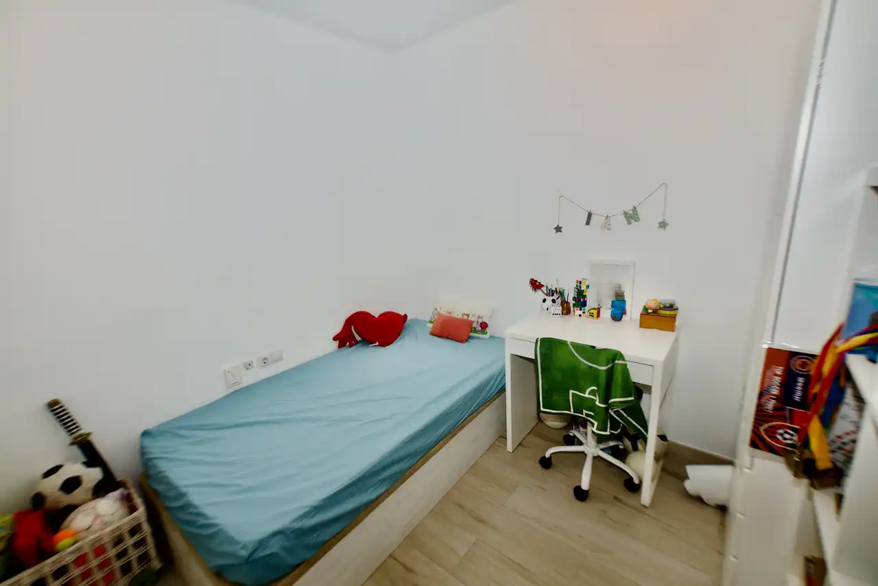 Schlafzimmer von Wohnung zum Verkauf in Terrassa mit Klimaanlage, Heizung und Parkett