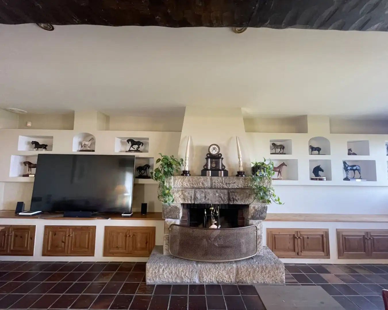 Sala d'estar de Casa o xalet en venda en Medio Cudeyo amb Jardí privat, Parquet i Traster