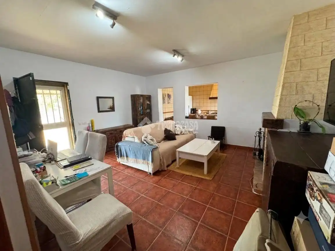 Casa rústica amb jardí en venda a Ctra Sanlúcar - Cuatro Pinos
