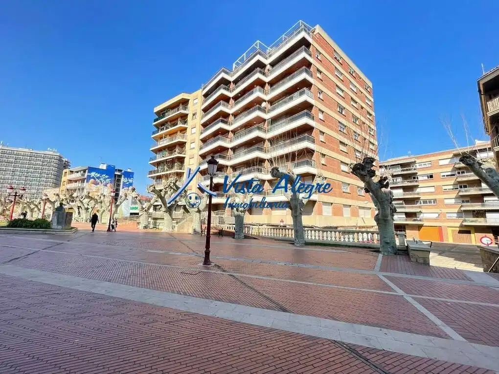 Vista exterior de Local en venta en Haro
