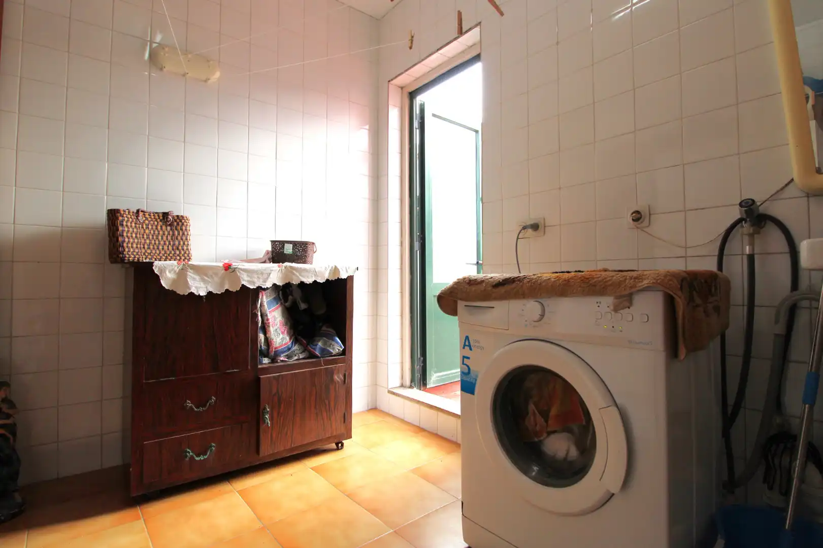 Cuina de Casa adosada en venda en Maó - Mahón amb Calefacció, Terrassa i Traster
